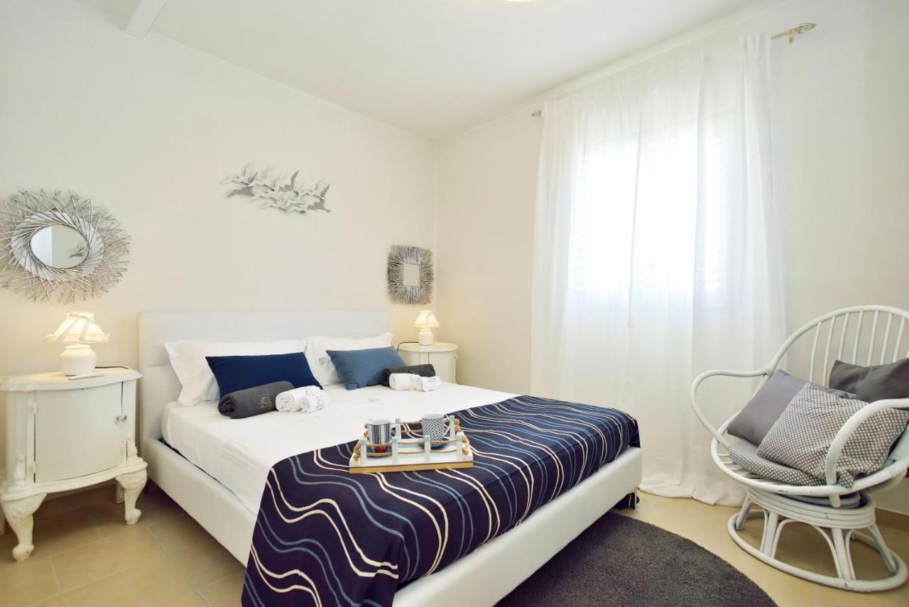 Casa Con Accesso Al Mare Lägenhet Santa Maria Del Focallo Exteriör bild