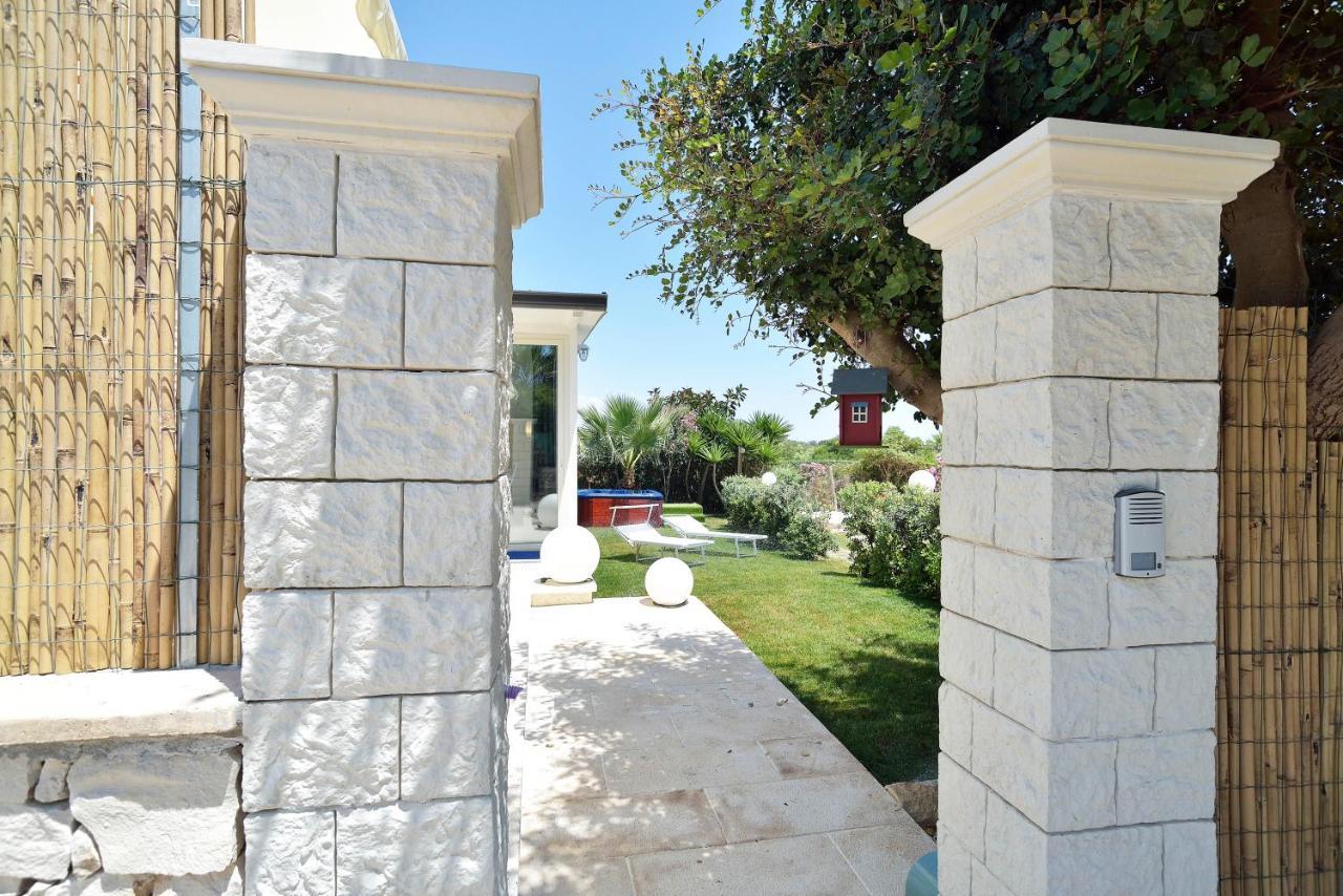 Casa Con Accesso Al Mare Lägenhet Santa Maria Del Focallo Exteriör bild