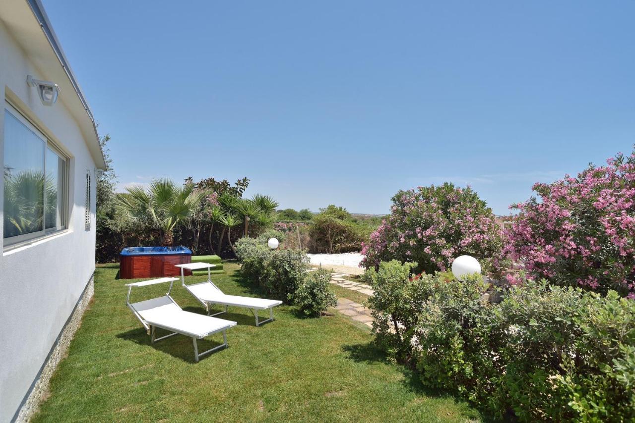 Casa Con Accesso Al Mare Lägenhet Santa Maria Del Focallo Exteriör bild