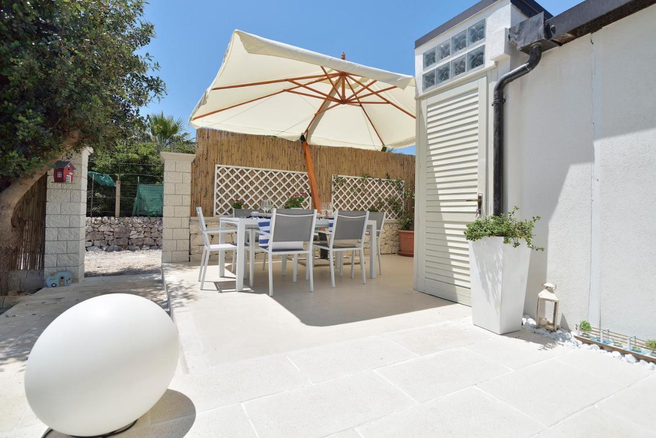 Casa Con Accesso Al Mare Lägenhet Santa Maria Del Focallo Exteriör bild